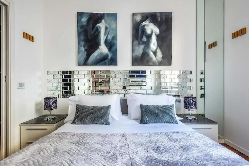 Amazing Apt In The Heart Of Pta Venezia Milán