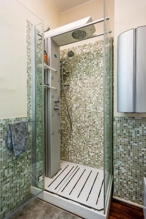 Amazing Apt In The Heart Of Pta Venezia Milán 0*,  Italia