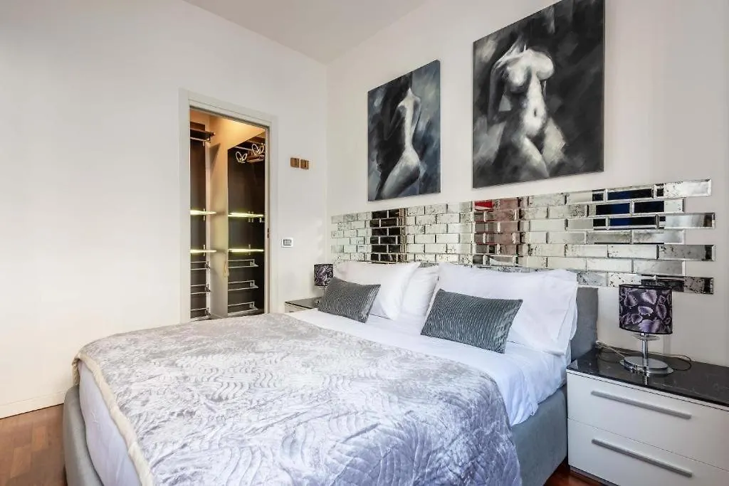 Amazing Apt In The Heart Of Pta Venezia Milán