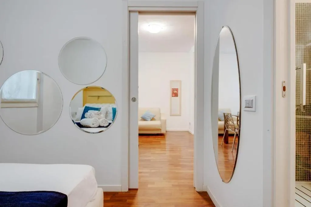 Apartamento Amazing Apt In The Heart Of Pta Venezia Milán Italia