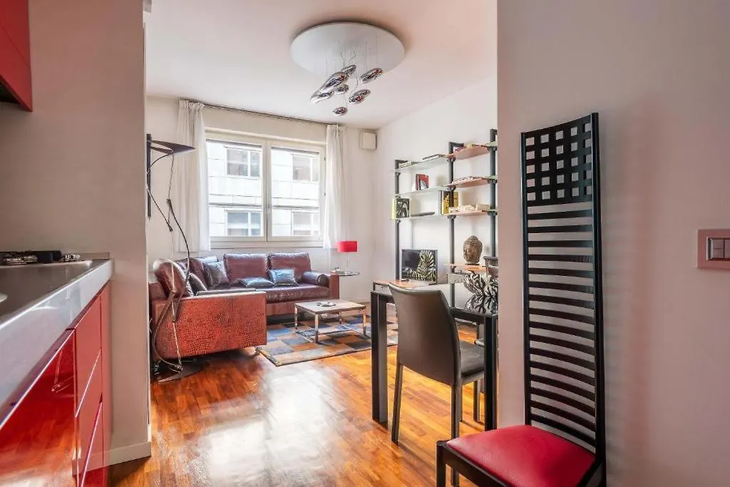 Amazing Apt In The Heart Of Pta Venezia Milán Apartmán