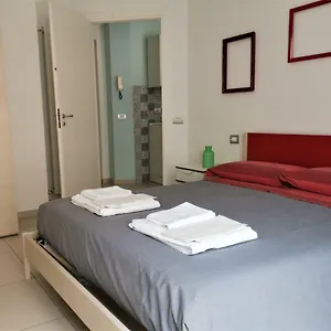 Caponapoli 8 Nápoles